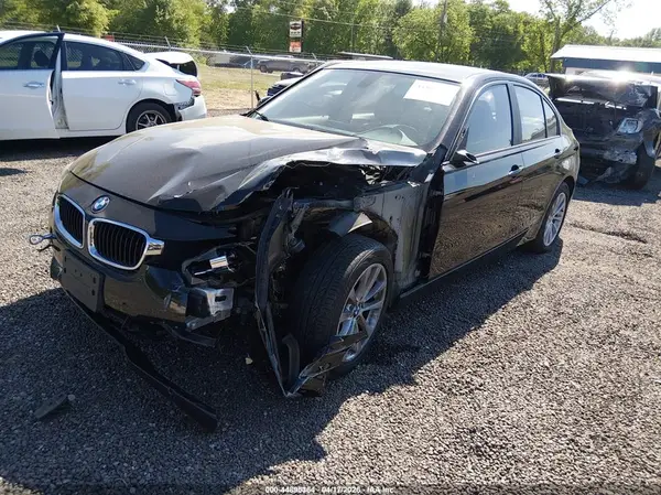 WBA8E1G50GNT99885 2016 BMW 3ER - Image 2