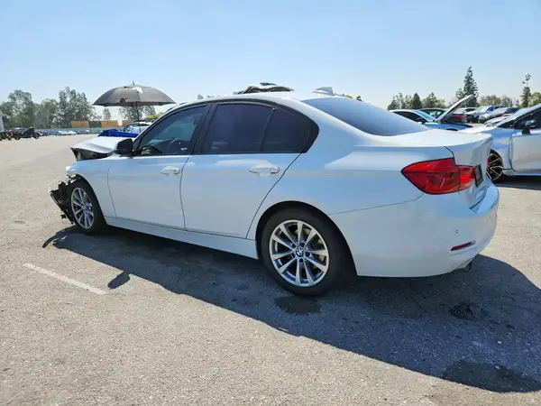 WBA8E1G50GNU10433 2016 BMW 3ER - Image 2