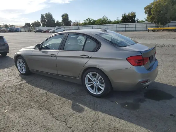WBA8E1G50GNU10951 2016 BMW 3ER - Image 2