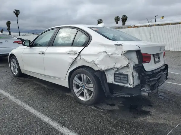 WBA8E1G50HNU14029 2017 BMW 3ER - Image 2