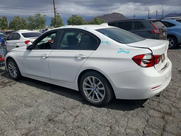 WBA8E1G50HNU14144 2017 BMW 3ER - Image 2