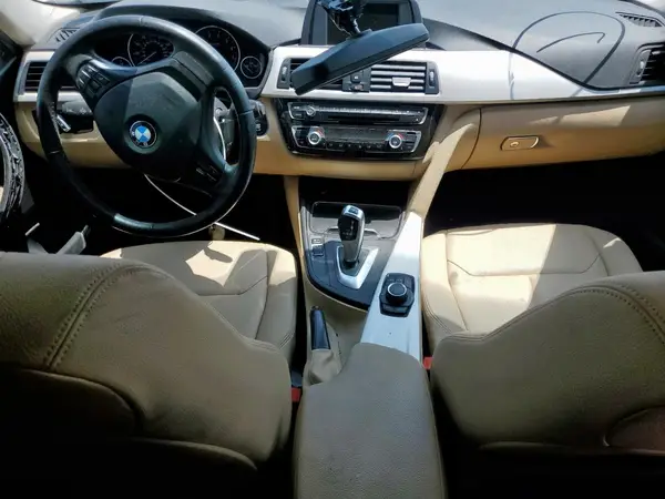 WBA8E1G50HNU14791 2017 BMW 3ER - Image 8
