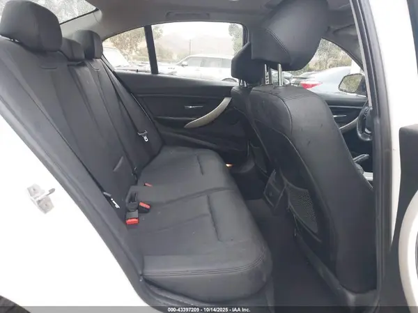 WBA8E1G50JNU89691 2018 BMW 3ER - Image 8