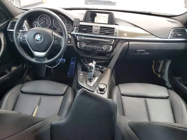 WBA8E1G50JNU90422 2018 BMW 3ER - Image 8