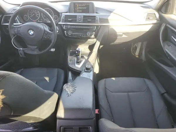 WBA8E1G50JNU92011 2018 BMW 3ER - Image 8