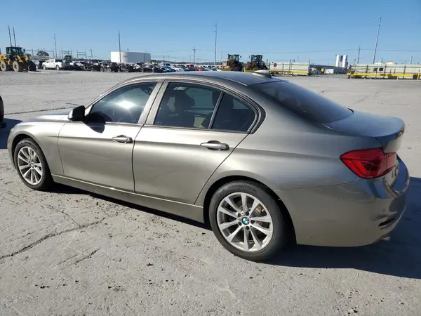 WBA8E1G50JNU92462 2018 BMW 3ER - Image 2
