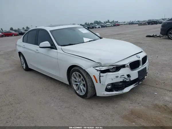 WBA8E1G50JNU92543 2018 BMW 3ER - Image 1