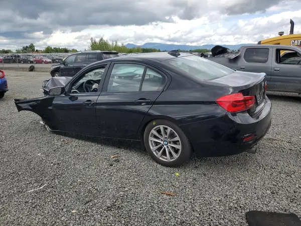 WBA8E1G50JNU92686 2018 BMW 3ER - Image 2