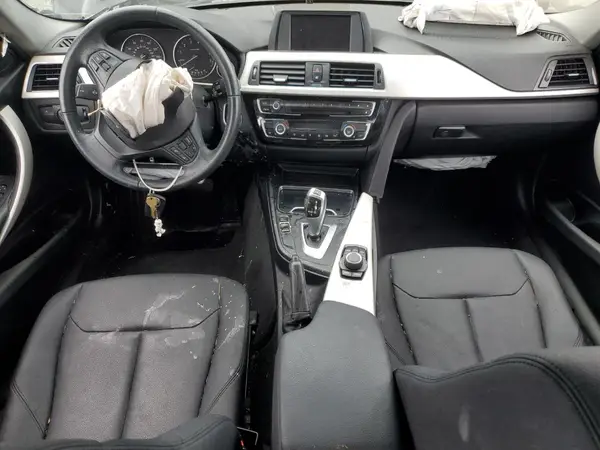 WBA8E1G50JNU92686 2018 BMW 3ER - Image 8