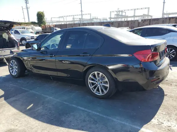 WBA8E1G50JNU93319 2018 BMW 3ER - Image 2
