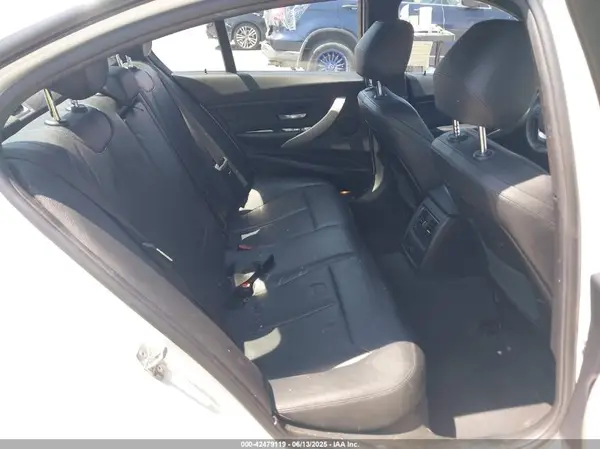 WBA8E1G50JNU93658 2018 BMW 3ER - Image 8