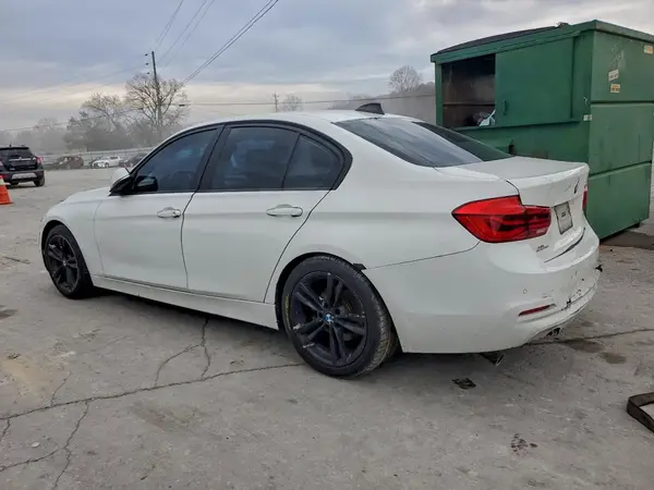 WBA8E1G51GNT33720 2016 BMW 3ER - Image 2