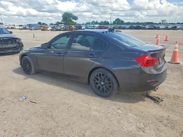 WBA8E1G51GNT35161 2016 BMW 3ER - Image 2