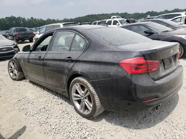 WBA8E1G51JNU88890 2018 BMW 3ER - Image 2
