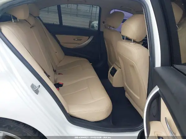 WBA8E1G51JNU88999 2018 BMW 3ER - Image 8