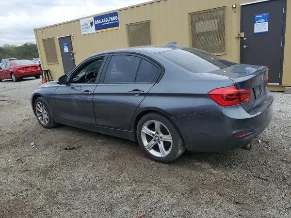 WBA8E1G51JNU90347 2018 BMW 3ER - Image 2