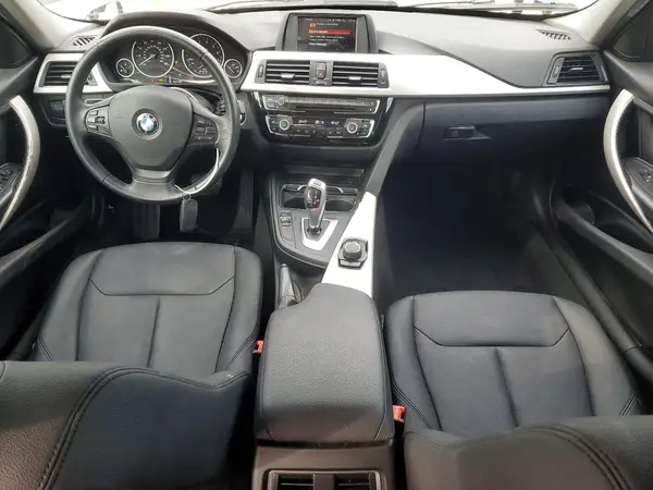 WBA8E1G51JNU92129 2018 BMW 3ER - Image 8