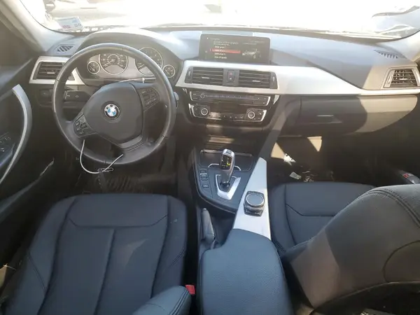 WBA8E1G51JNU93362 2018 BMW 3ER - Image 8