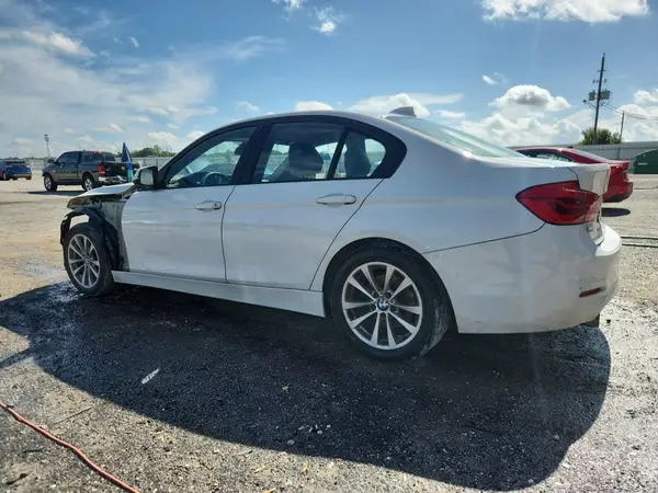 WBA8E1G52GNT36335 2016 BMW 3ER - Image 2
