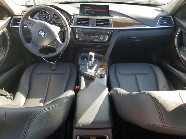 WBA8E1G52HNU13920 2017 BMW 3ER - Image 8