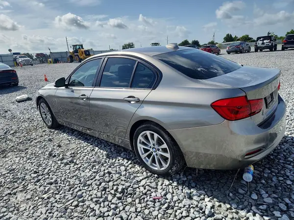 WBA8E1G52JNU89871 2018 BMW 3ER - Image 2