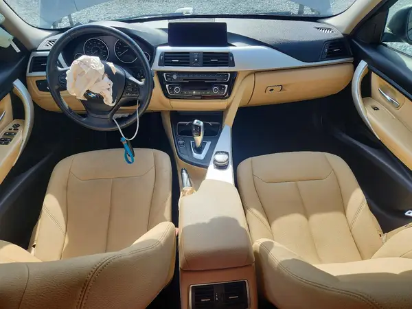 WBA8E1G52JNU89871 2018 BMW 3ER - Image 8