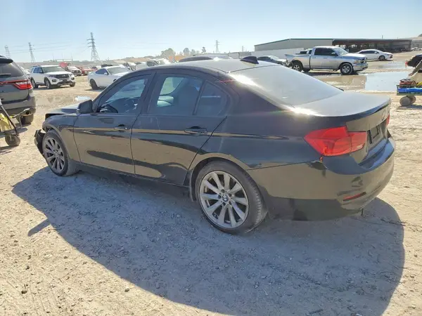 WBA8E1G52JNU90695 2018 BMW 3ER - Image 2