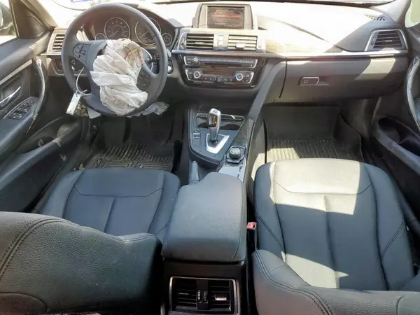 WBA8E1G52JNU91071 2018 BMW 3ER - Image 8