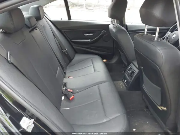 WBA8E1G52JNU91443 2018 BMW 3ER - Image 8