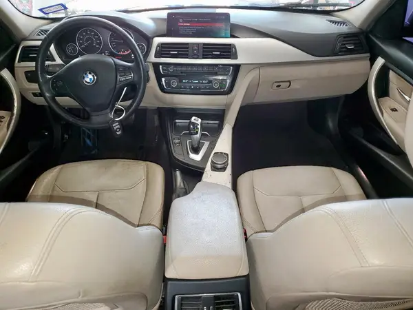 WBA8E1G52JNU91765 2018 BMW 3ER - Image 8