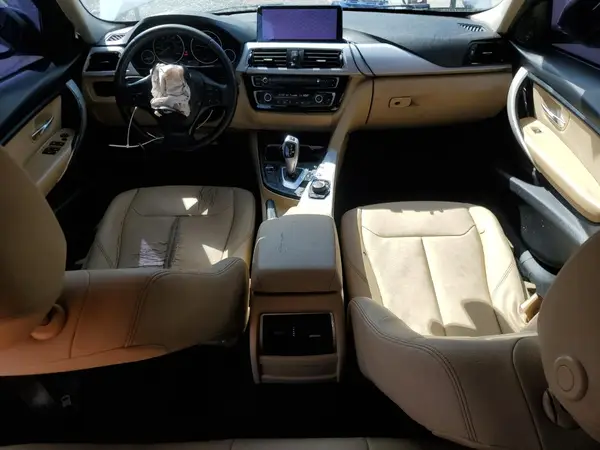 WBA8E1G52JNU92012 2018 BMW 3ER - Image 8