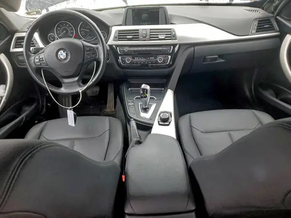 WBA8E1G52JNU92589 2018 BMW 3ER - Image 8