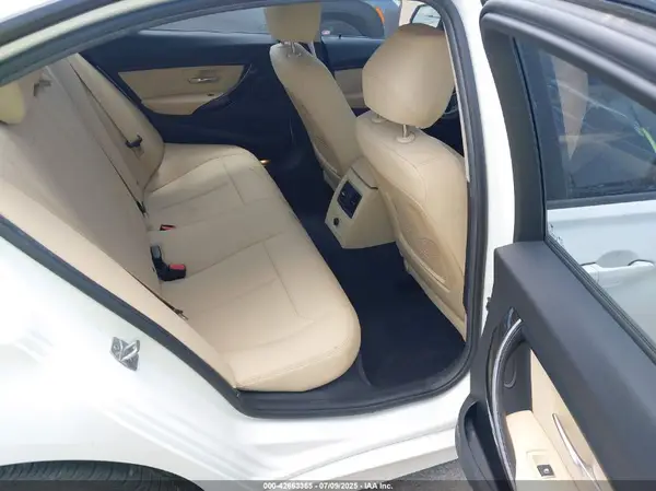 WBA8E1G52JNU93337 2018 BMW 3ER - Image 8