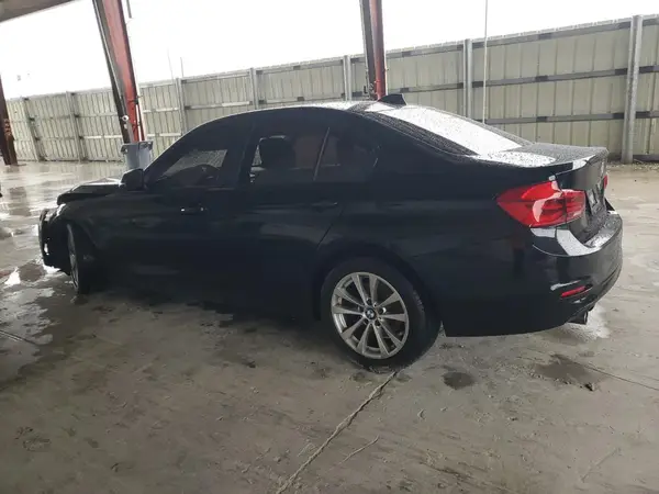 WBA8E1G52JNU93516 2018 BMW 3ER - Image 2