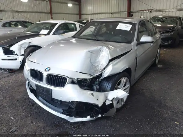 WBA8E1G53GNT34061 2016 BMW 3ER - Image 2
