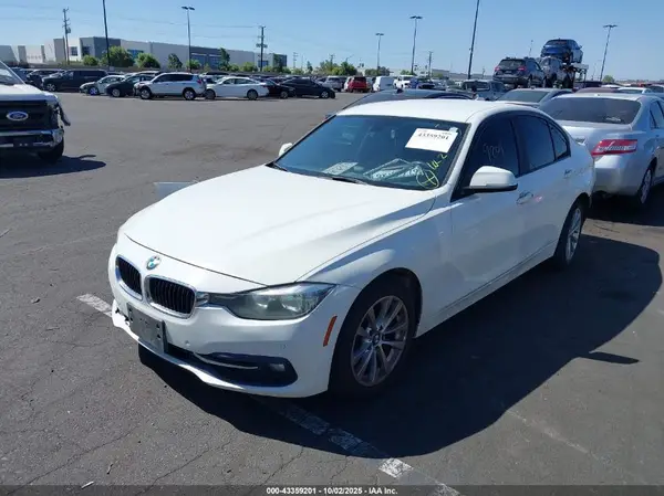 WBA8E1G53GNT35582 2016 BMW 3ER - Image 2