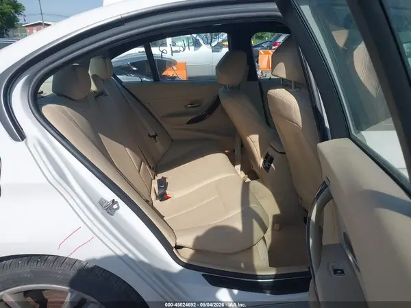 WBA8E1G53GNU10362 2016 BMW 3ER - Image 8