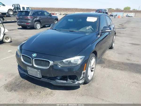 WBA8E1G53GNU12192 2016 BMW 3ER - Image 2