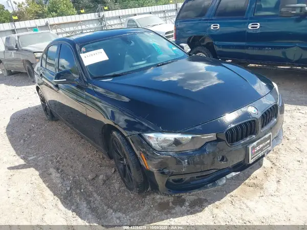 WBA8E1G53HNU13229 2017 BMW 3ER