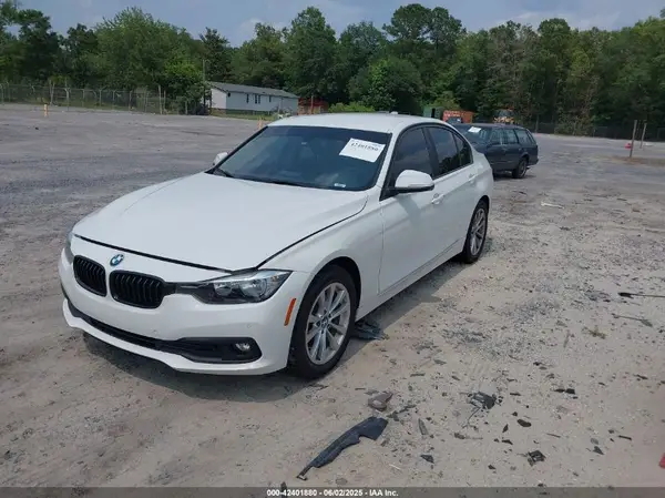 WBA8E1G53HNU13859 2017 BMW 3ER - Image 2