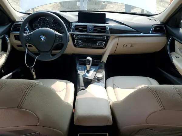 WBA8E1G53JNU89295 2018 BMW 3ER - Image 8