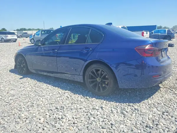 WBA8E1G53JNU90348 2018 BMW 3ER - Image 2
