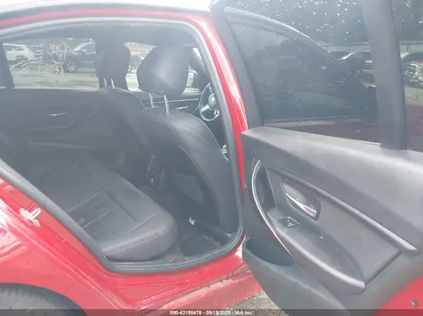 WBA8E1G53JNU91368 2018 BMW 3ER - Image 8