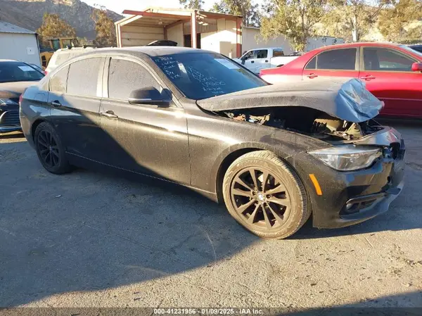 WBA8E1G53JNU91600 2018 BMW 3ER - Image 1