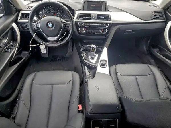 WBA8E1G53JNU91855 2018 BMW 3ER - Image 8