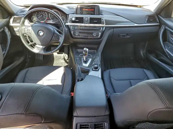 WBA8E1G53JNU92102 2018 BMW 3ER - Image 8