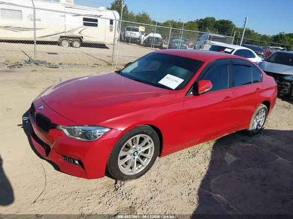 WBA8E1G53JNU92651 2018 BMW 3ER - Image 2