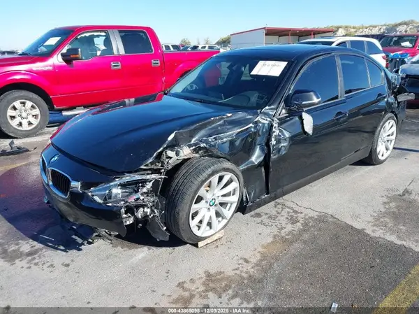 WBA8E1G53JNU93511 2018 BMW 3ER - Image 2