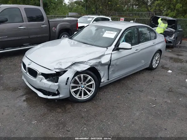 WBA8E1G54GNT35705 2016 BMW 3ER - Image 2