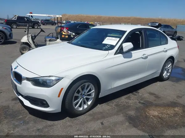 WBA8E1G54GNT37213 2016 BMW 3ER - Image 2